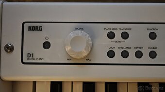 KOMPLET sestavu (v záruce)PIANO KORG D1 s bednami Yamaha HS7 - 4