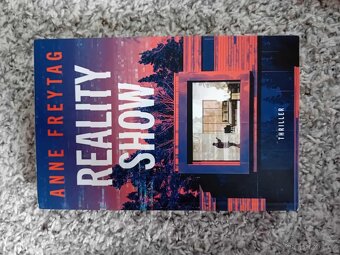 Prodám tyto tři knihy- každou za 165,- stav je skvělý - 4