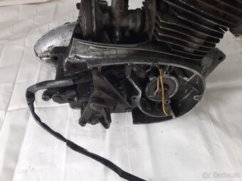 Motor Jawa 250 pérák - 4