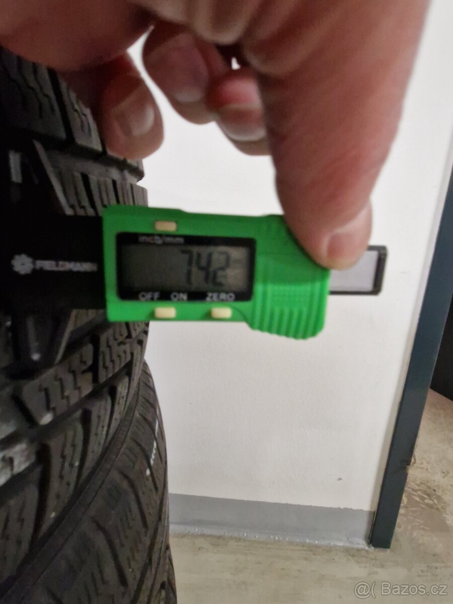 Nokian 215/50 R 17 - 5