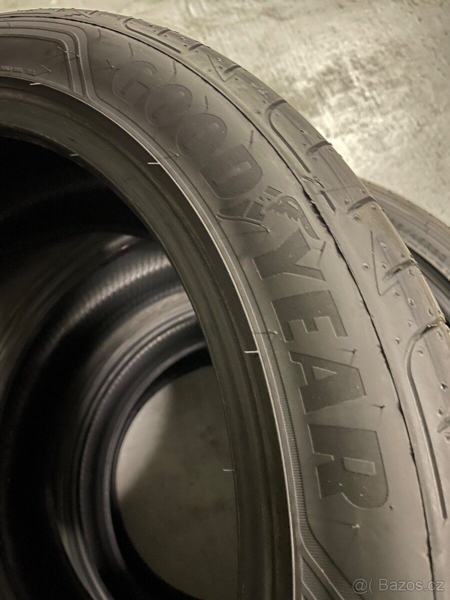 Letní Pneu Good Year 4x 235/45/20 dot24 - 5