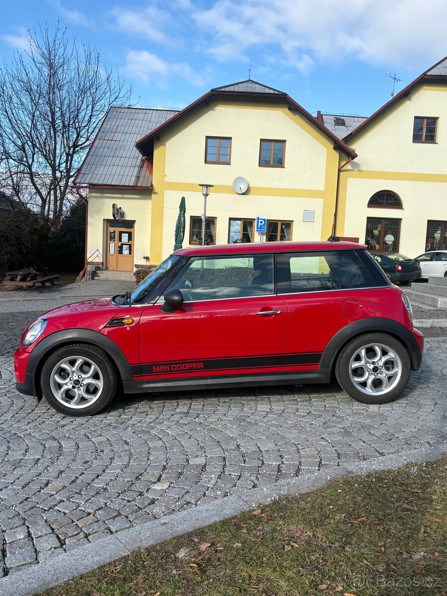 Mini Cooper One 1.6i 55kW 2014 56700KM TOP STAV - 5