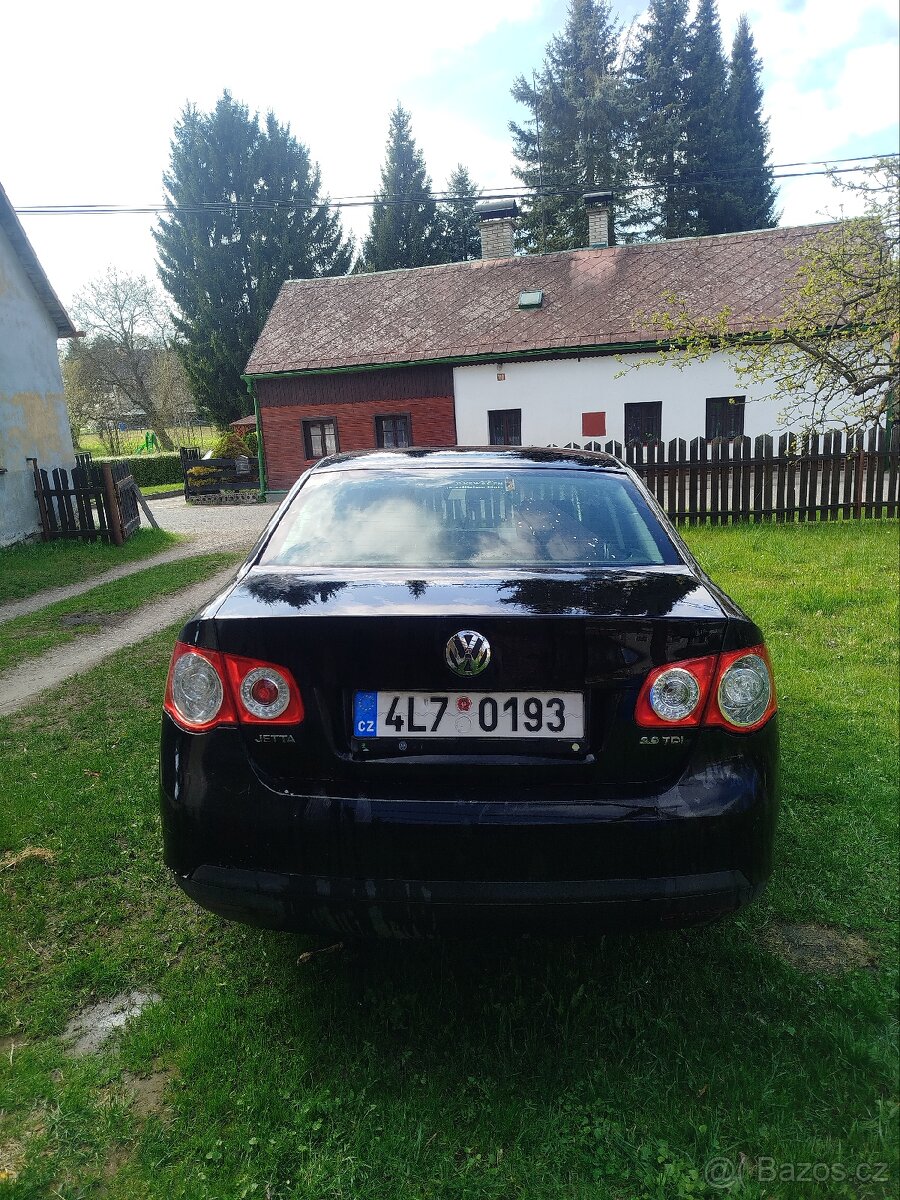 Volkswagen Jetta MK5 - 5