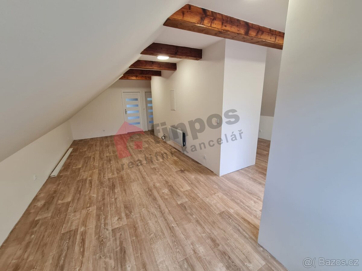 Prodej bytu 3+1 82 m2, Hradec - Nová Ves, Okres Jeseník - 5