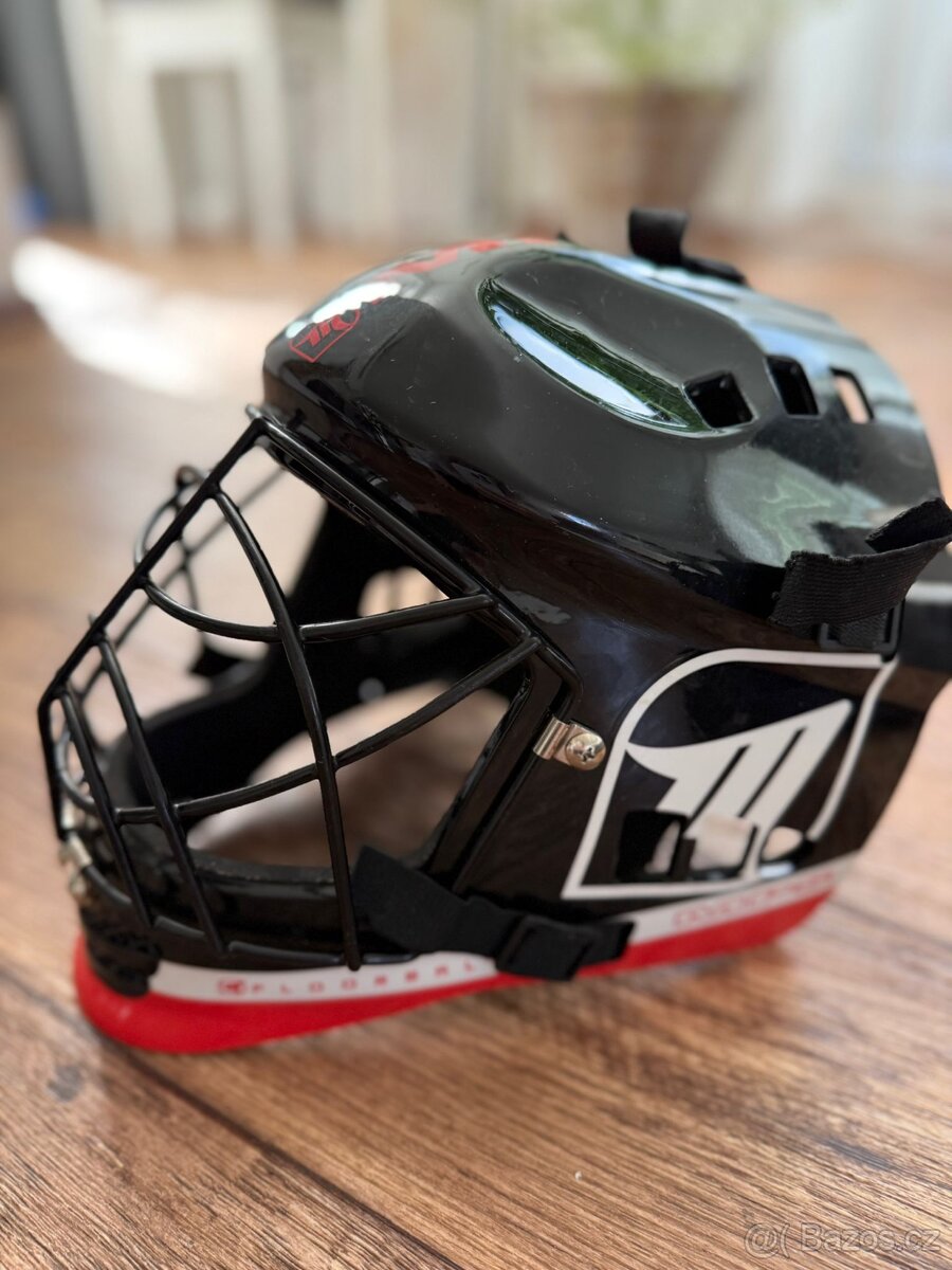 Hokejová vyzbroj - 5