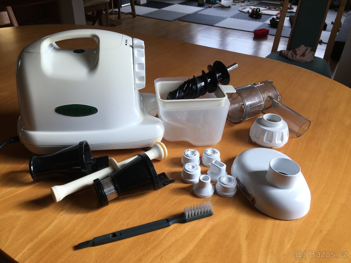 Odšťavňovač OMEGA – J8224 - 5