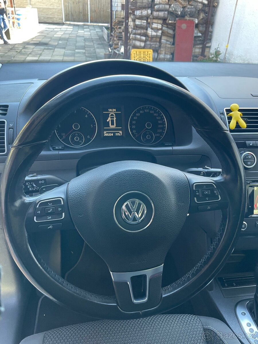 Volkswagen Touran 2.0 TDI DSG, 2015, automat, tažné, 5 míst - 5