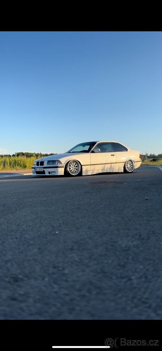 BMW E36 coupe 318is - 5