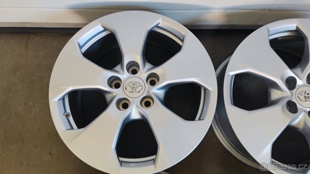 Alu disky 5x114,3 R17 Toyota RAV4 original, nepoužito - 5