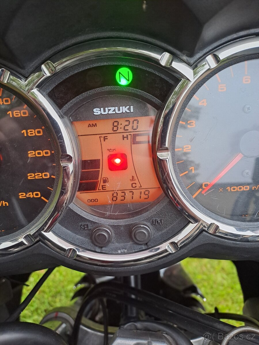 Suzuki DL 1000 V-Strom - 5
