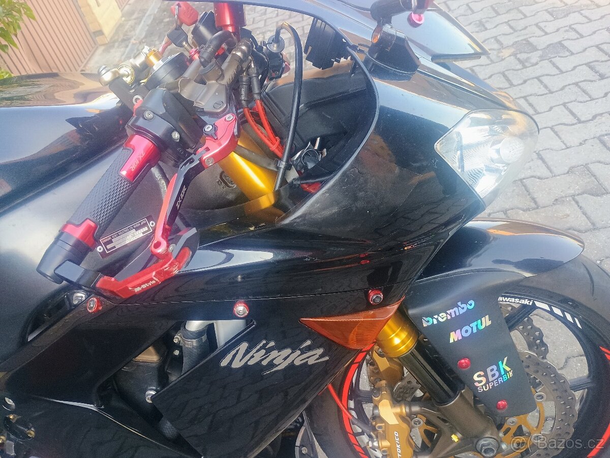 Kawasaki ZX10R 2004 - 5