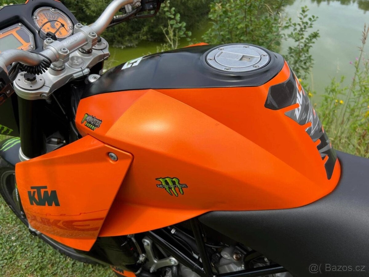 KTM 990 Super Duke - 5