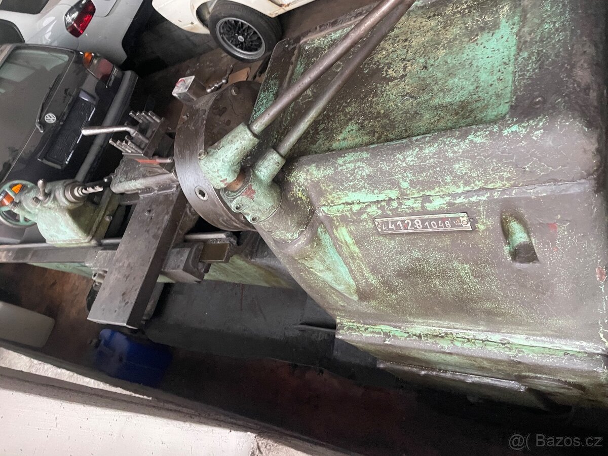 Soustruh hrotový sui 50/1000 - 5