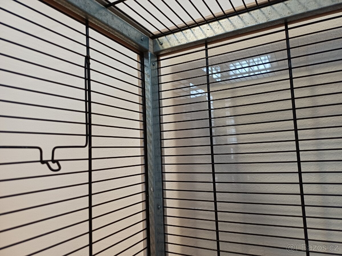 Prodám dřevěnou klec - 5