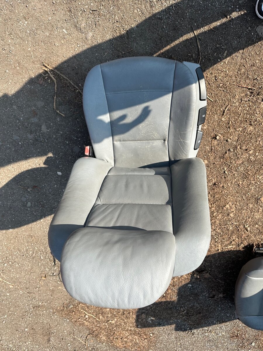 E46 sedan interiér - 5