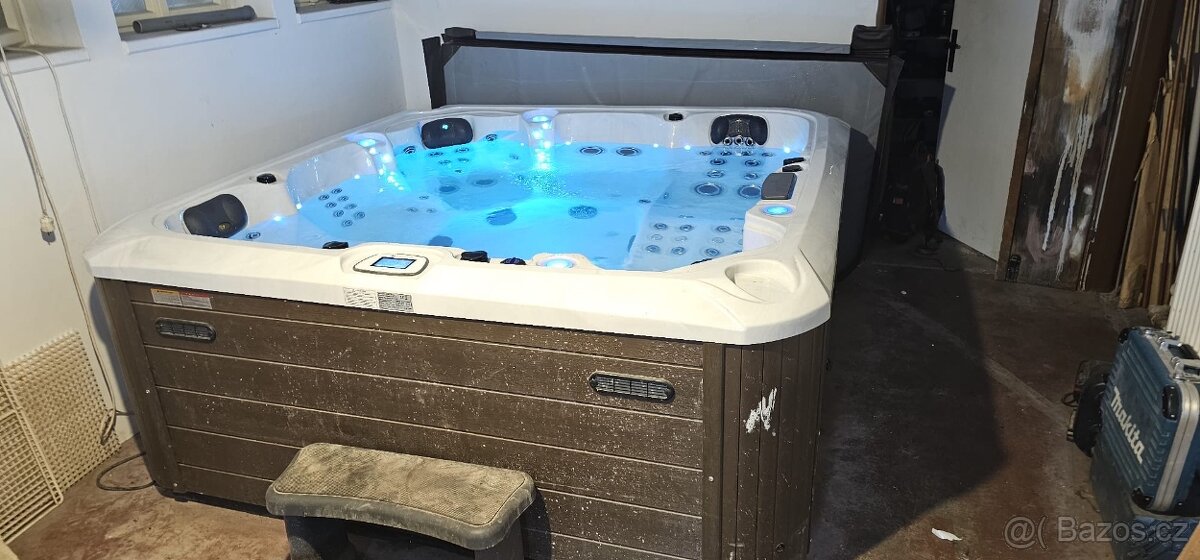 Vířivá vana Poséidon Spa Orion - 5