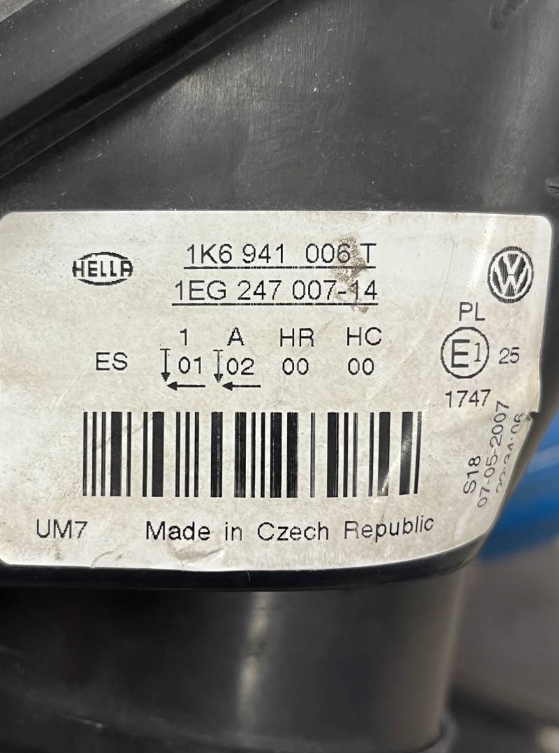 VW Golf V přední světlomety originál - 5