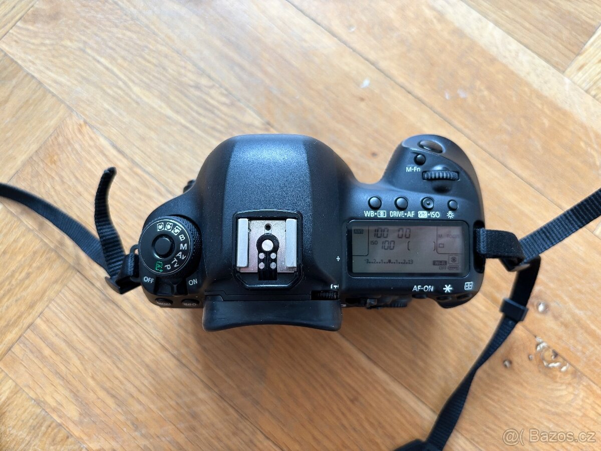 Full-frame zrcadlovka 5D Mark IV - 5