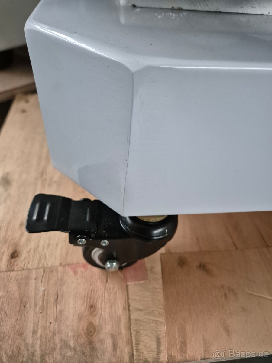 HNĚTAČ TĚSTA , SPIRÁLOVÝ HNĚTAČ TĚSTA 10 L - 5