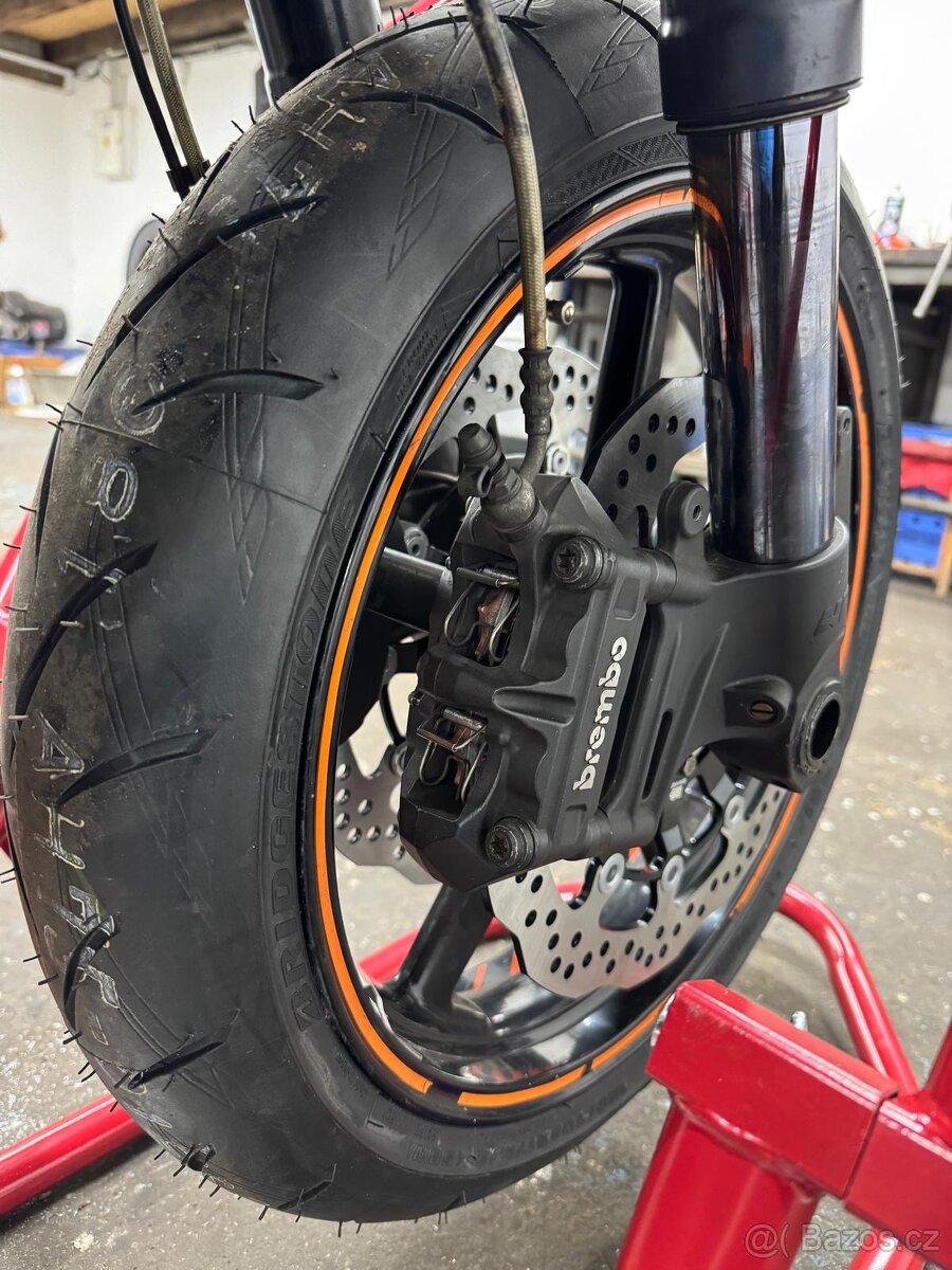 KTM-SuperDuke990R - 5