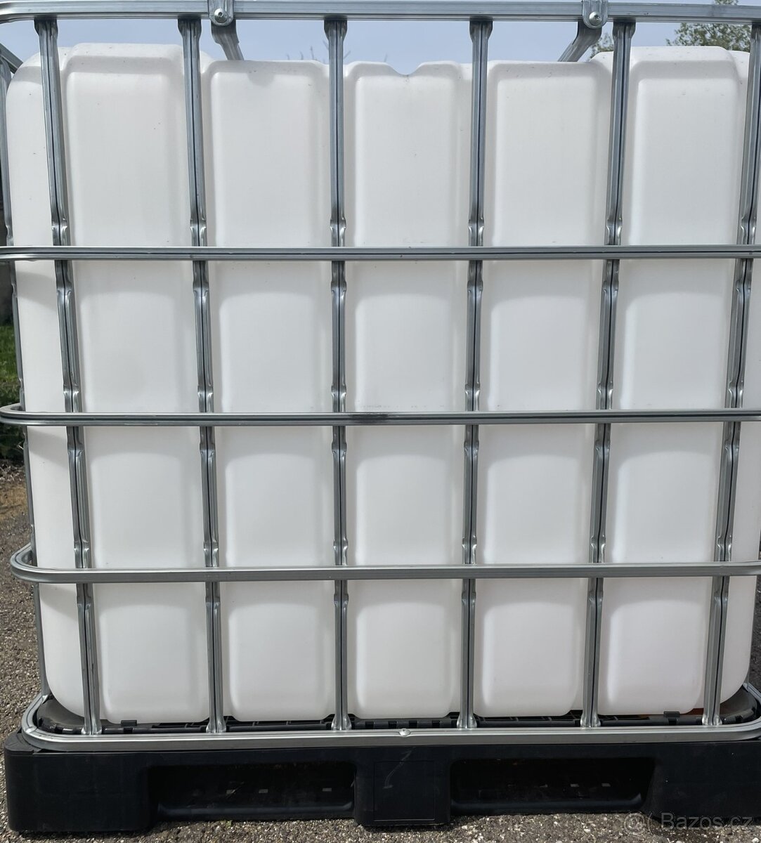 Prodám IBC kontejnery, čisté z potravinářství 1 000l - 5