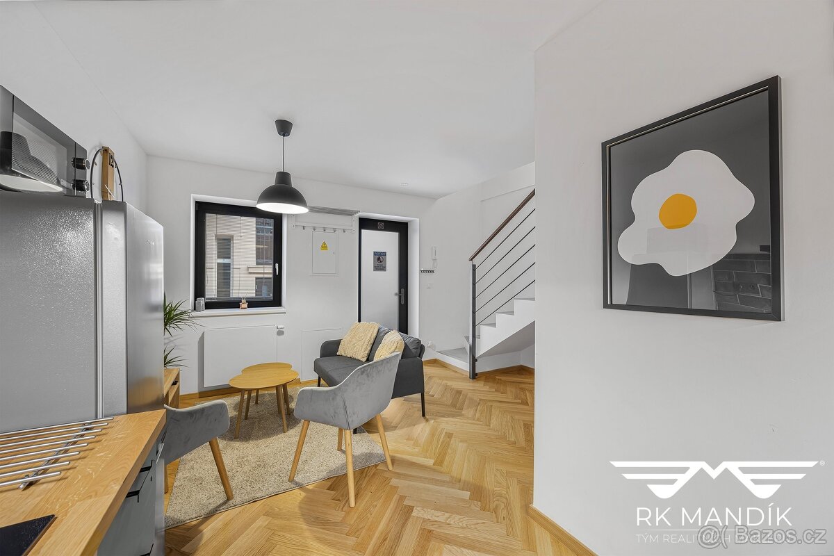 Prodej byty 2+kk, 42 m² - Praha - Karlín, ev.č. 717 - 5