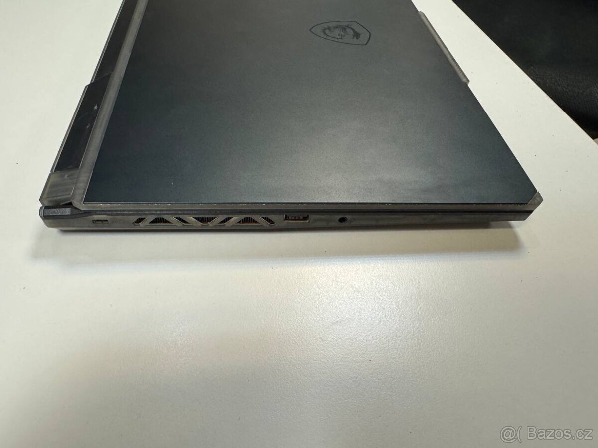 MSI CYBORG 15/RTX 4060 8GB/ i7 13th/1Tb SSD/RAM 16 - 5