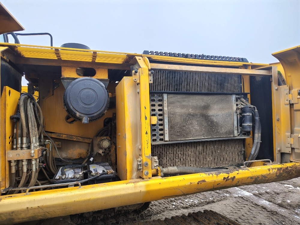 Pásový bagr JCB JS 240 - 5