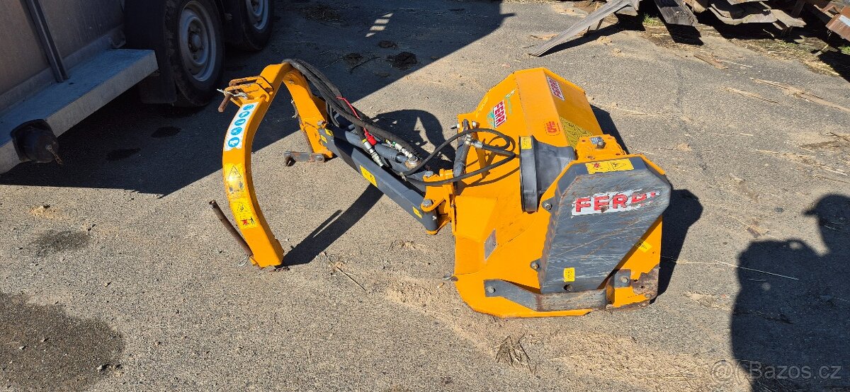 Mulčovač stranový ( příkopový) FERRI - 5