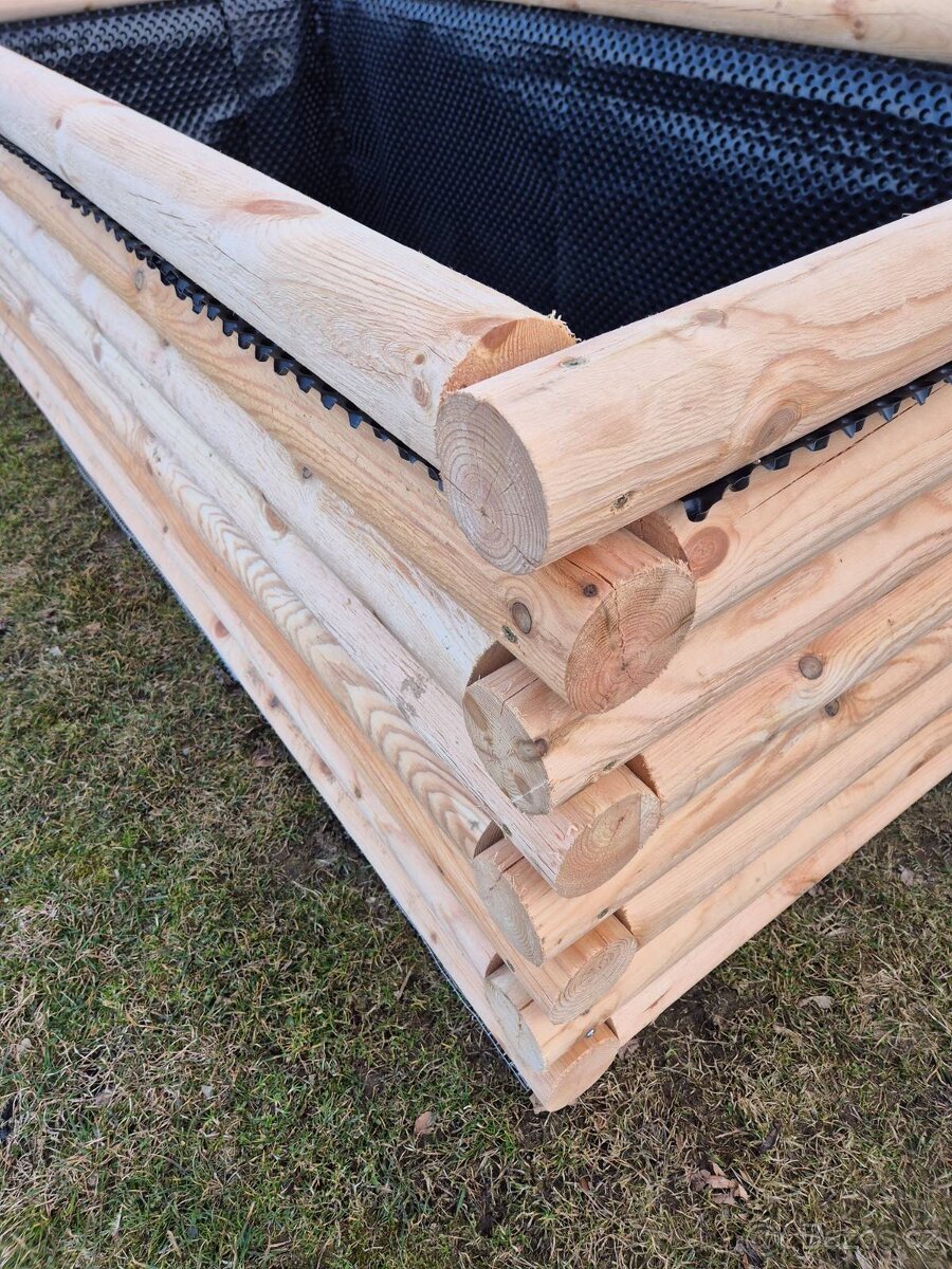 Velký vyvýšený záhon - 5