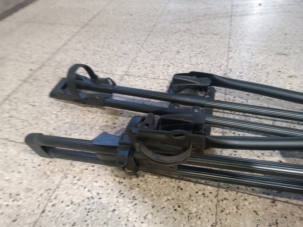 Nosiče kol Thule. - 5
