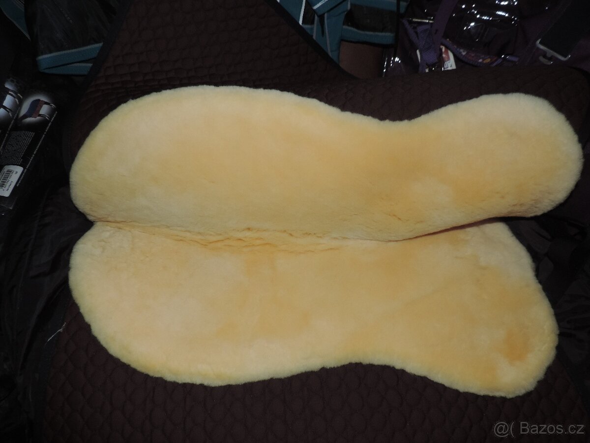 Podsedlová dečka s pravým beránkem CHRIST VS FULL - 5