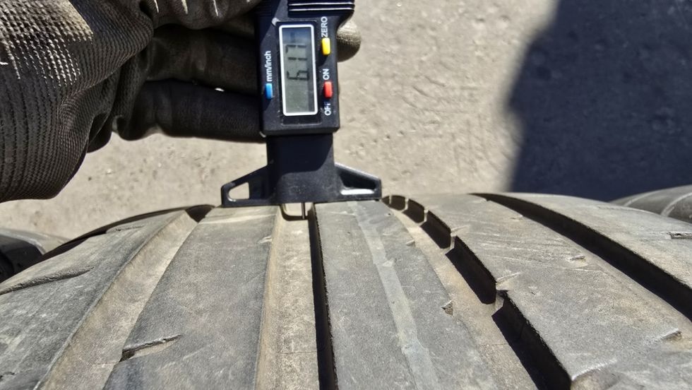 Letní pneu 245/45/18 Good Year - 5