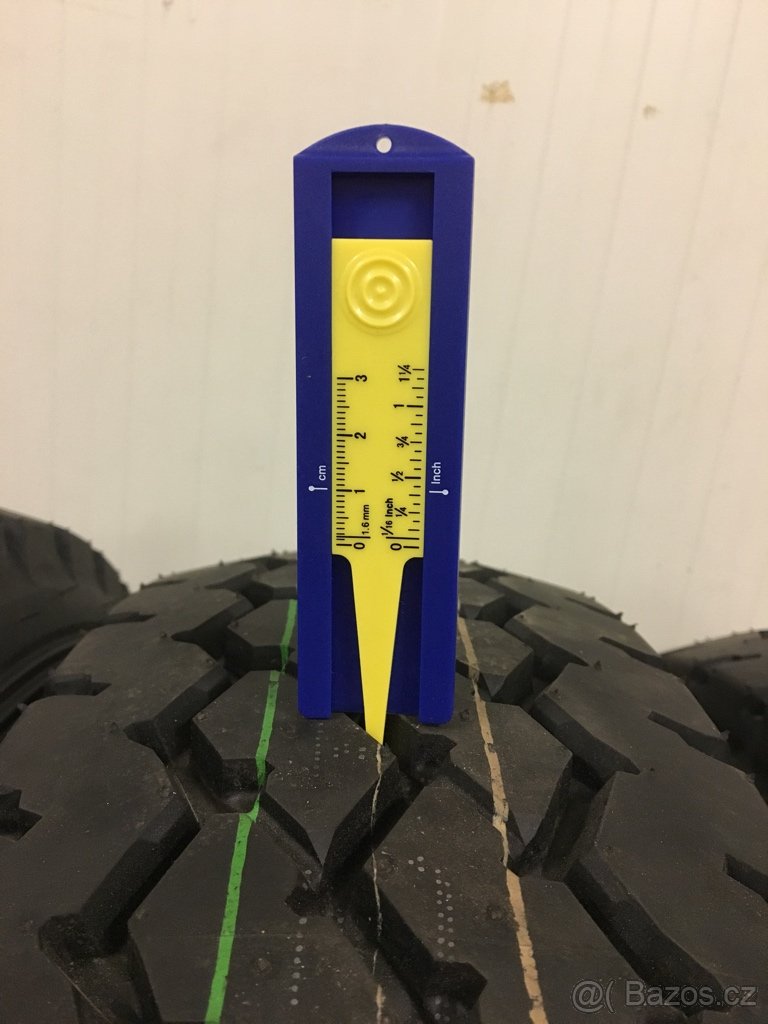 Pneu Toyota LC76 225/95/16C Dunlop