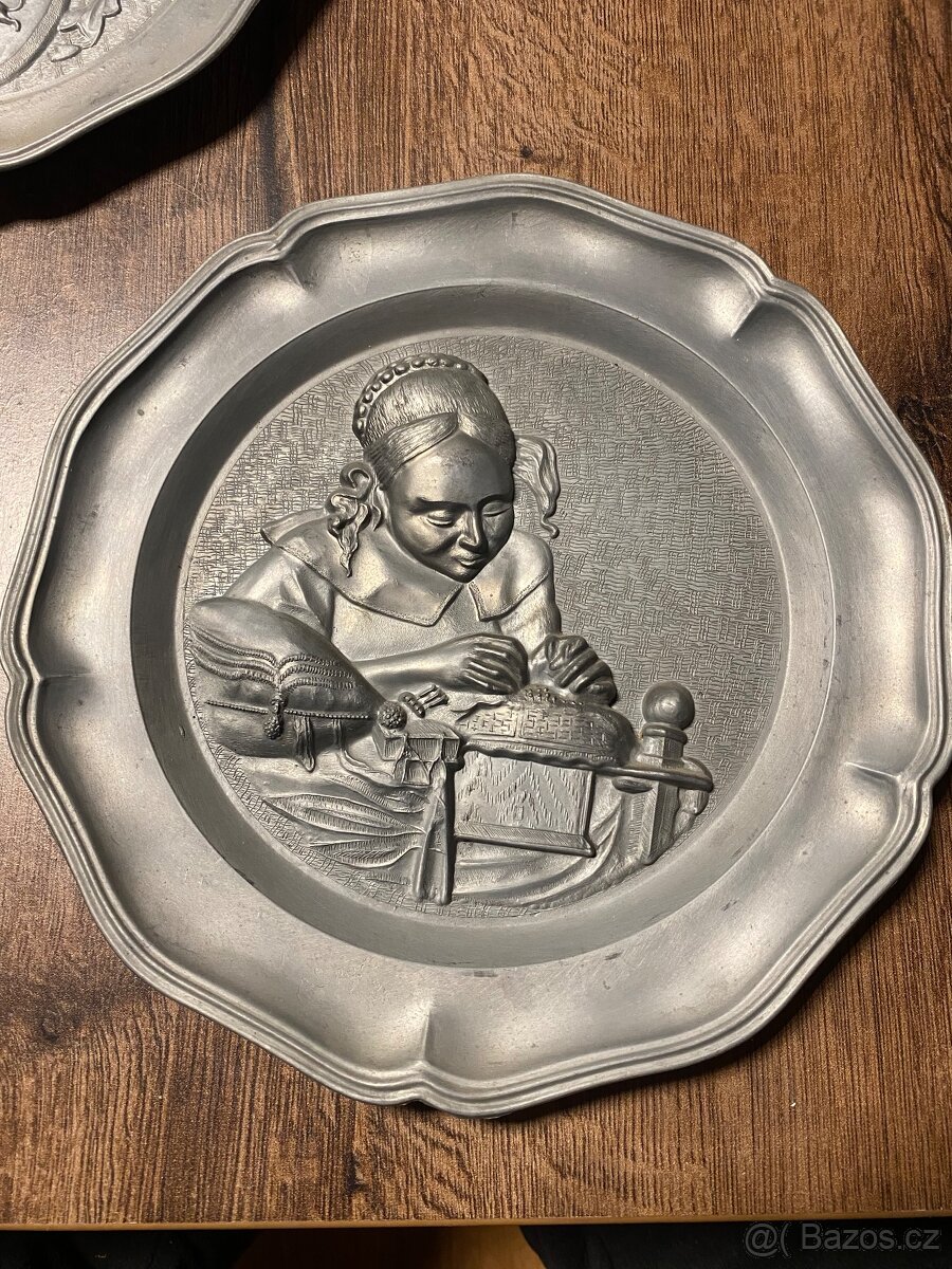 Staré Německé ozdobné talíře a vázičky - 5