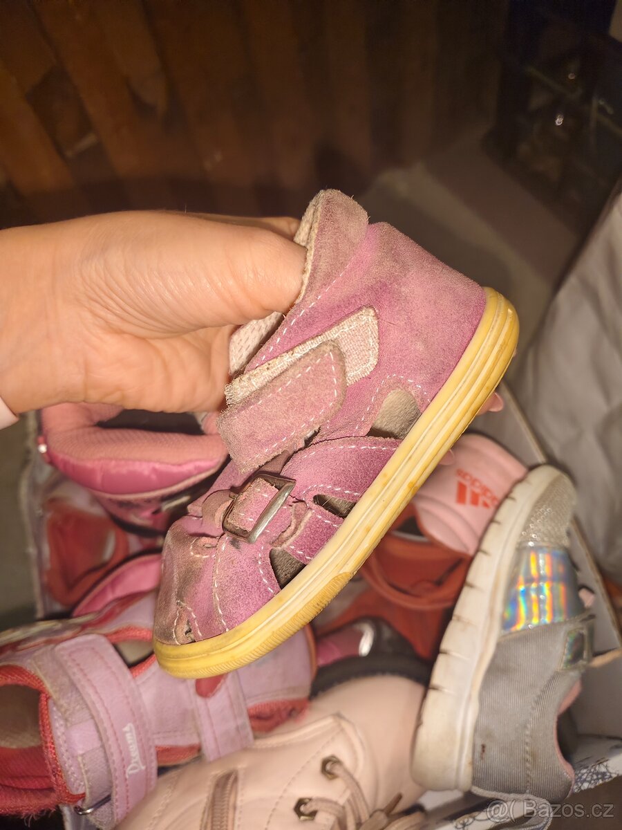 Mix oblečení, boty, bundy, šaty, kostýmy, vanička, dudlík, - 5