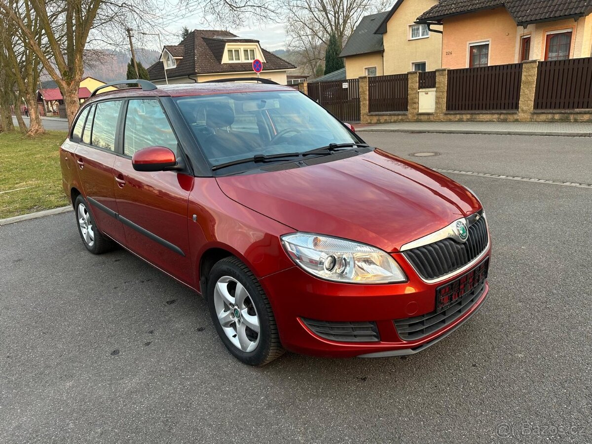 Škoda Fabia Combi 1.2TSi 77kW Ambiente 5/2012 - 5