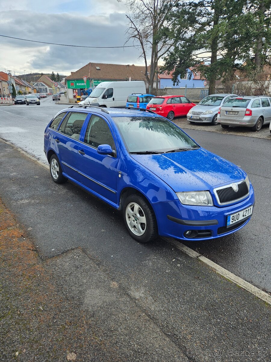 Škoda Fabia Combi 1.4 16V 55kw výbava Elegance - 5