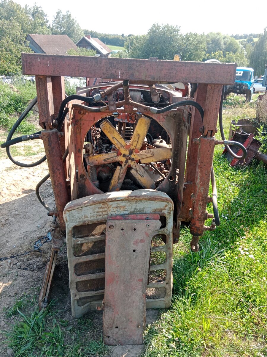 Dt-75 A-41 zbytek dílů - 5