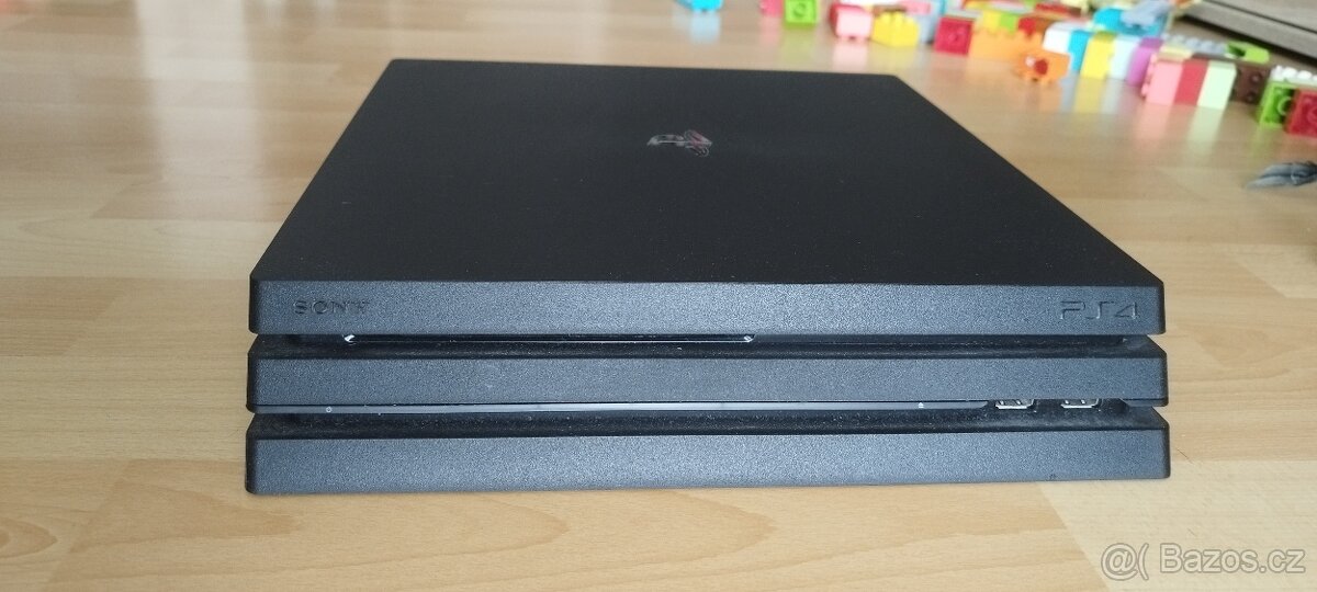 PS 4 pro - 5