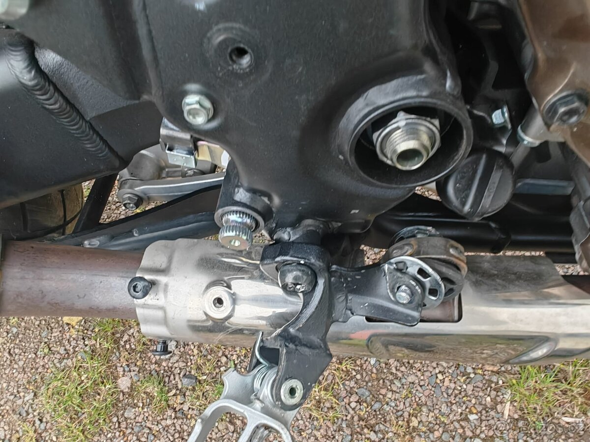 2023 Honda Africa Twin - havarovaná