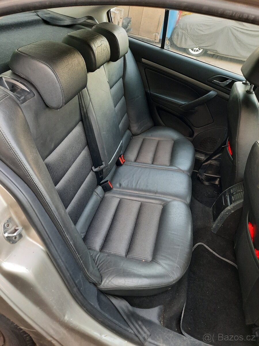 Sada sedaček Škoda Octavia II liftback - polokožené - 5