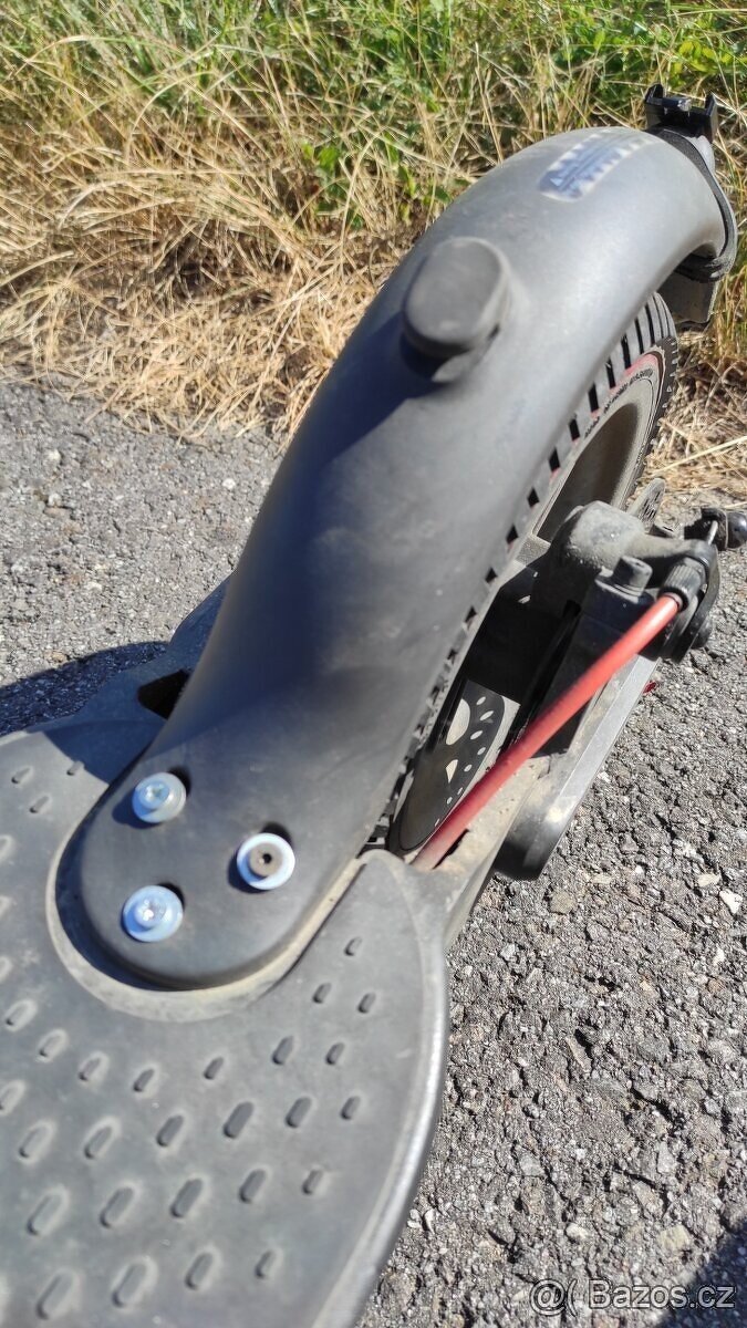 Elektrická koloběžka Xiaomi m365 PRO - 5