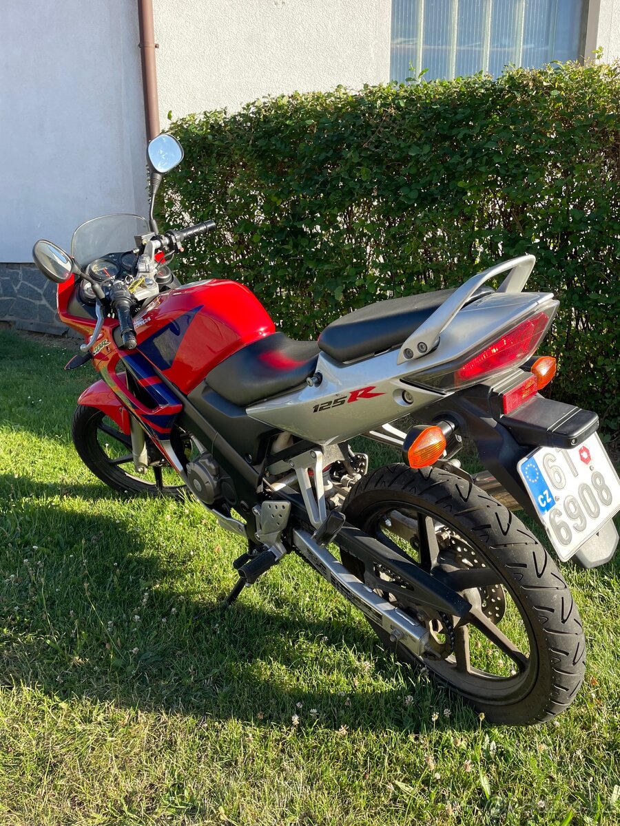 Honda CBR 125r - 5