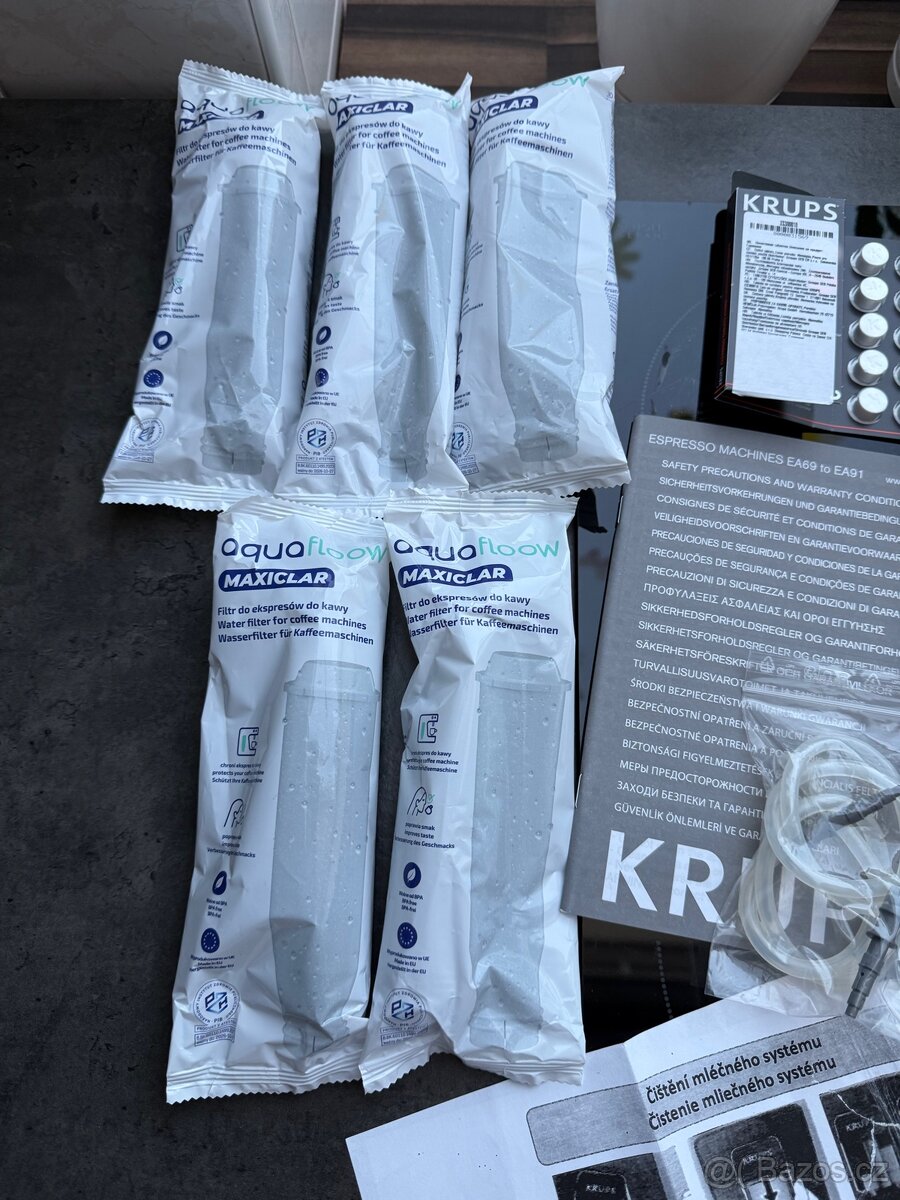 Kávovar Krups evidence EA890810 - 5