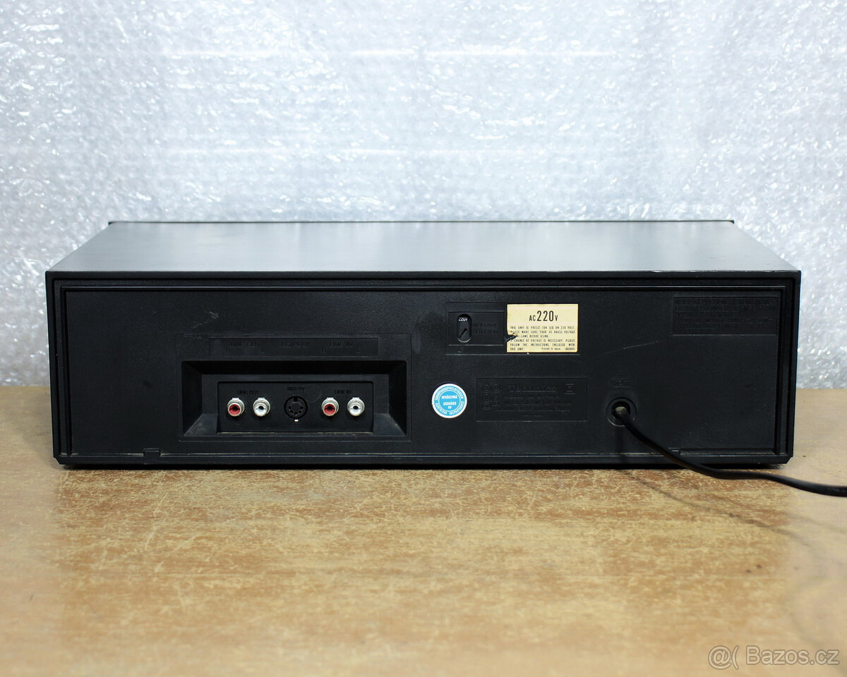 Kazetový magnetofon Technics M-24. - 5