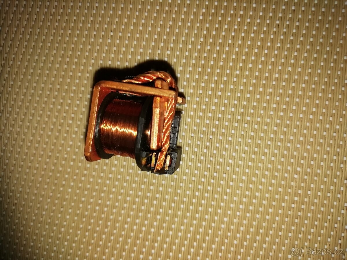 aut rele 12 V DC - 5