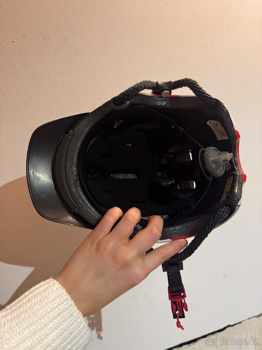 Jezdecká helma na koně - 5