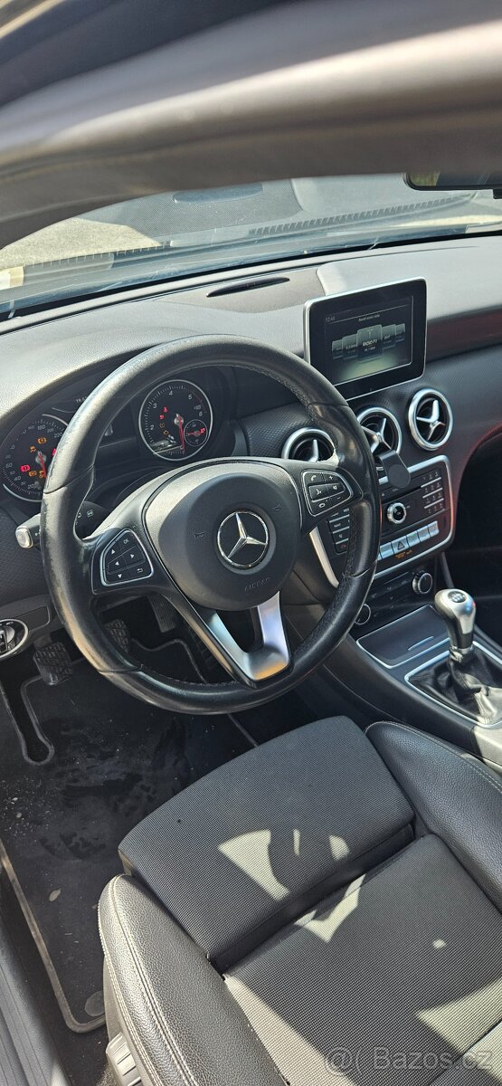 Mercedes A 180 - 5