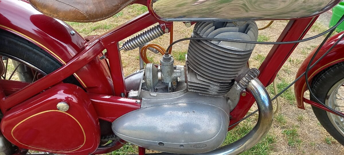 Jawa 250 pérák - 5